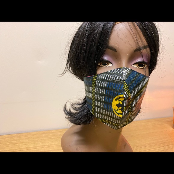 African face mask. - Picture 1 of 6